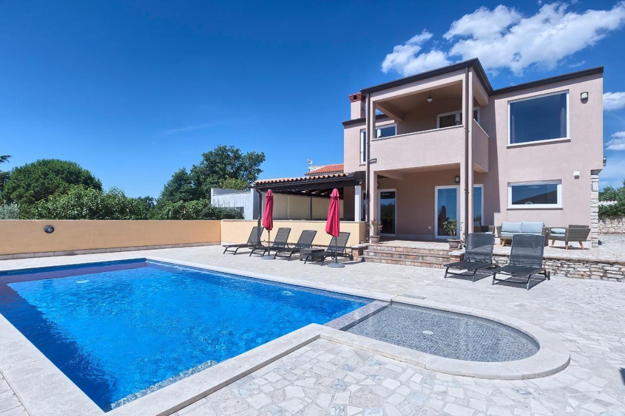 Villa Pascal Krnica Exterior photo
